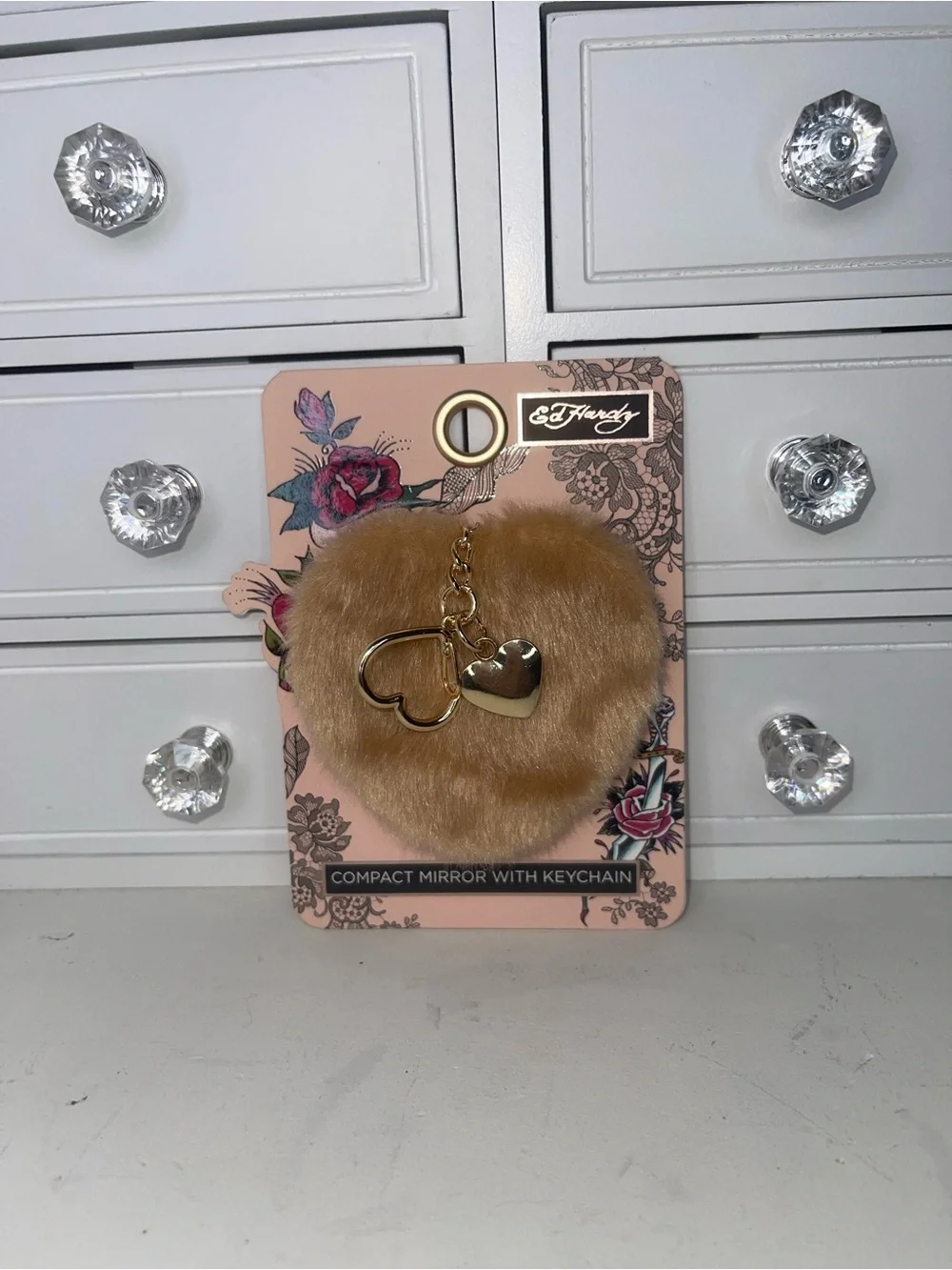 NWT Hardy Beige Faux Fur Heart Compact Mirror Keychain